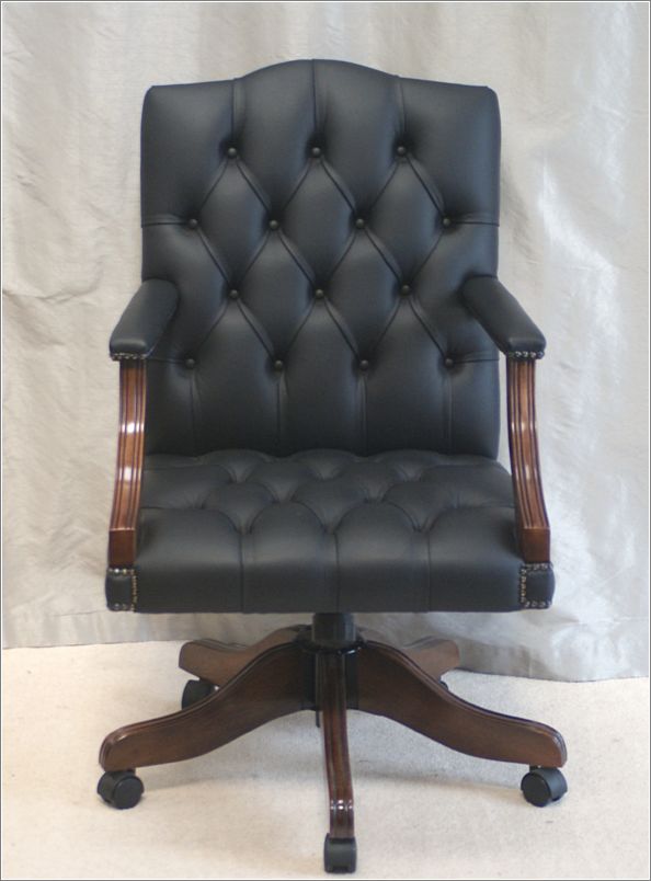 9032 Gainsborough Desk Chair in Black